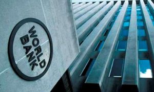 Shqipëria performon më mirë se fqinjët në ekonomi, sipas BB