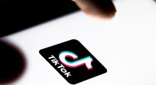 TikTok gjobitet me 530 milionë euro nga BE