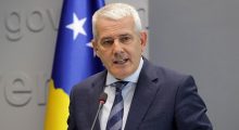 Sveçla: Studentët në Serbi s’dallojnë shumë nga politika e Vuçiçit