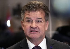 Mali i Zi mendon t’ia heq titullin e nderit Lajçakut