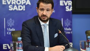 Prokuroria në Podgoricë po e heton kallëzimin e Milatoviçit ndaj Gjeloshajt