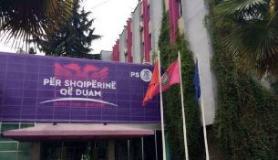 Deputetet socialiste dënojnë ‘sulmet’ ndaj kolegeve, kërkojnë hetim dhe masa të reja sigurie