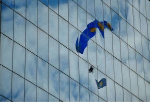 Cikël i pandërprerë zgjedhjesh në Kosovë