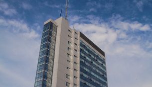 Qeveria në detyrë e Kosovës e quan “të pabazuar në ligj” dhe “të motivuar politikisht” vendimin e Gjykatës Supreme