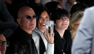 Lauren Sanchez thotë se “ndihet krenare”, pas debutimit të djalit të saj Nikko Gonzalez në pistë të modës