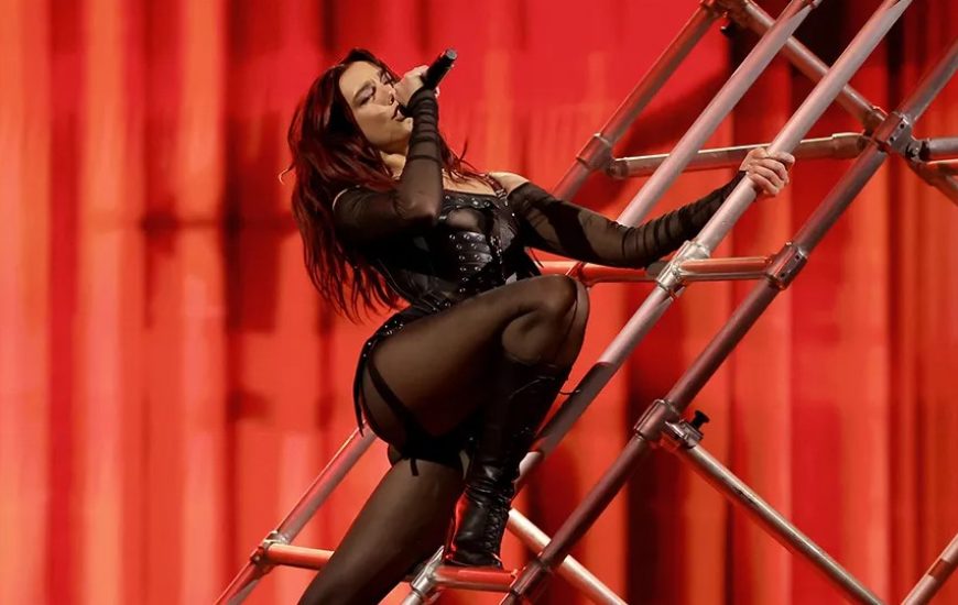 “Training Season” e Dua Lipës kalon 1 miliard klikime në Spotify