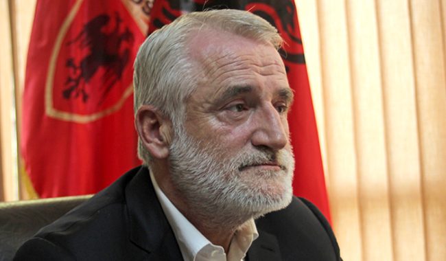 Menduh Thaçi i refuzon zgjedhjet e tetorit
