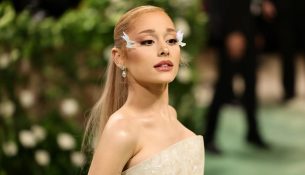 Ariana Grande thotë se xhirimi i filmit “Wicked” ishte “transformues”