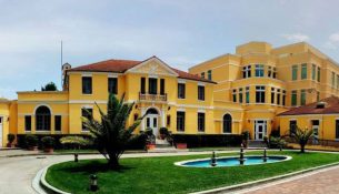 Ambasada e SHBA-ve paralajmëron se viza mund të anulohet nëse shkelet ligji