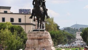 Gonxhja: Turizmi gjeneroi 5.72 miliardë euro në 2025, rritje me 15%