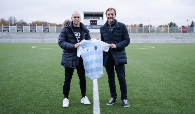 Andres Iniesta rikthehet në futboll, tashmë si investitor