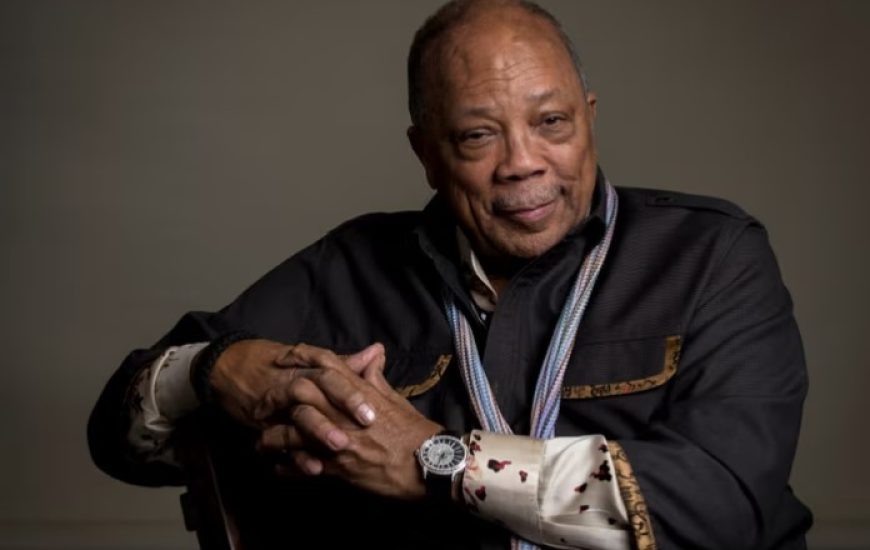 Quincy Jones, producenti legjendar diskografik, shuhet në moshën 91-vjeçare