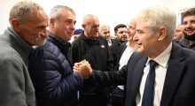 Ahmeti: Shqiptarët duan përfaqësim legjitim, jo vazal e shërbëtorë që preferohen nga partitë maqedonase