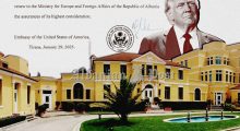 Ambasada Amerikane u çon njoftim gjithë institucioneve shqiptare: Ndërpritet mbështetja dhe fondet, pas vendimit të Trump