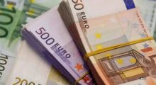 Euro kap një minimum të ri historik ndaj lekut
