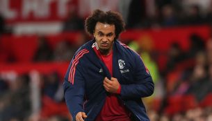 Manchester United hap derën e daljes për Joshua Zirkzee-n