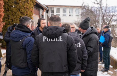 Prokuroria nuk autorizoi Policinë e Kosovës të kryejë bastisje për mbylljen e strukturave paralele