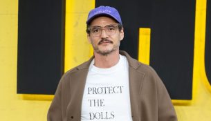 Protect the Dolls : Bluza që u bë simbol i mbështetjes për gratë trans