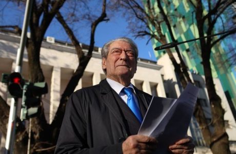 Dosja Partizani kalon për gjykim, Berisha zyrtarisht në gjyq