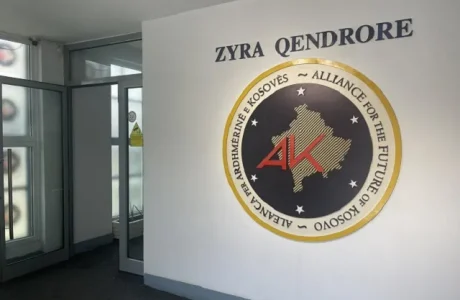 AAK e çon në Kushtetuese refuzimin për komisionin e fshehtë dhe vendimet e Kuvendit