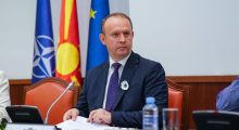 Gashi: S’ka arsye për panik, shumica është stabile