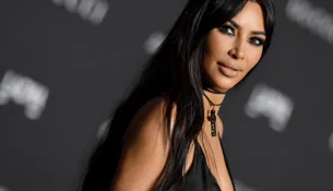‘Gjyshërit grabitës’ e mbajtën Kim Kardashian nën kërcënimin e armës, por nuk e dinin se kush ishte