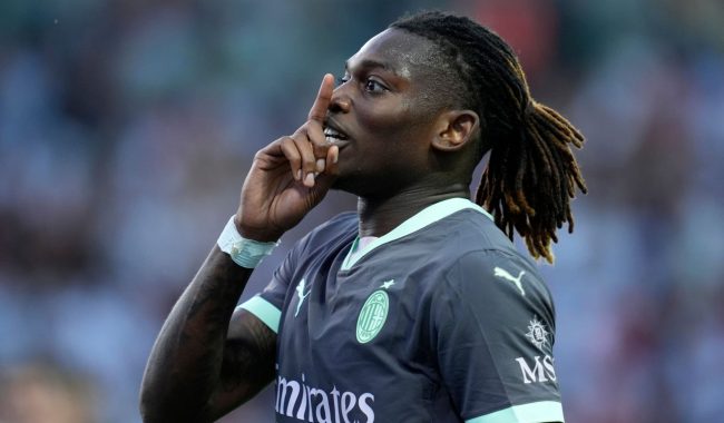 Arsenal-i i bashkohet Chelsea-t në garën për yllin e Milan-it, Rafael Leao