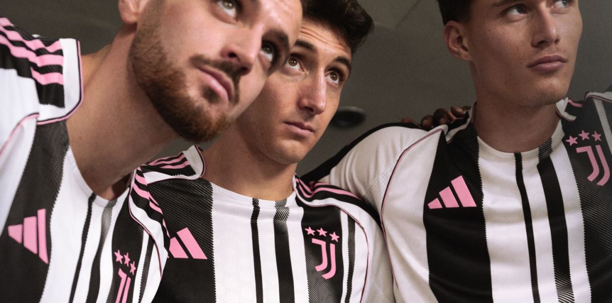 Juventus-i prezanton fanellat dhe sponsorin e ri, bardhezinjtë mbushin arkat