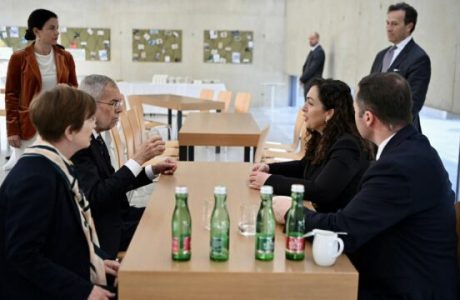 Presidentja Osmani takon Presidentin e Austrisë në Vjenë: Theksohet partneriteti i qëndrueshëm mes dy vendeve