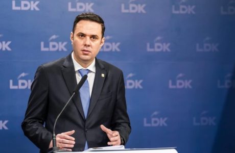 Sipas Abdixhikut asnjë parti politike nuk e ka shumicën
