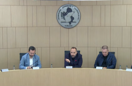 KAS shqyrton ankimimin e PS-së për votat nga Greqia