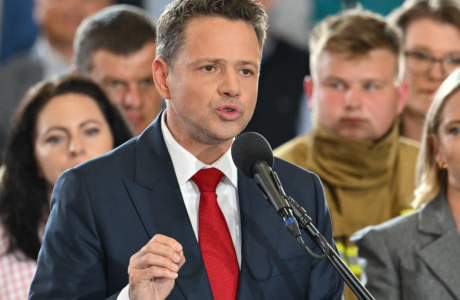 Gara presidenciale në Poloni: Kryebashkiaku i Varshavës kryeson në raundin e parë