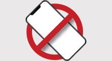 Finlanda ka miratuar një ligj të ri që kufizon përdorimin e telefonave në shkolla