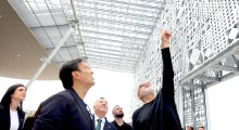 Dantelet e hekurit dhe shija e një Shqipërie që fluturon
