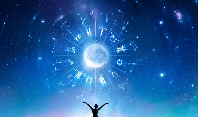 Planetet lëvizin, ndryshon bota: Ngjarjet astrologjike kryesore të vitit 2025