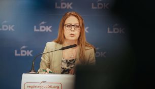 Gruaja që mund të na nxjerrë nga kurthimi i burrave