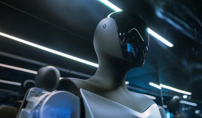 Elon Musk prezanton planet për shitjen e robotëve Optimus