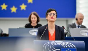 Kos: Jemi duke vlerësuar nëse Kosovës dhe Serbisë do t’u jepen fondet nga Plani i Rritjes