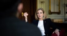 Kryediplomatja austriake: Nuk ka alternativë tjetër përveç dialogut