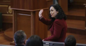 Presidentja që flet si profesoreshë, por hesht si e papërgjegjshme