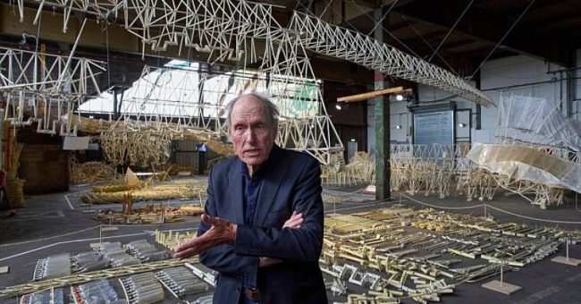 Ekspozita “The Strandbeesten Mortuary” në Delft