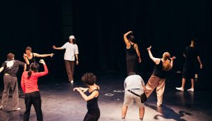 “Marrja Zezë” sfidon heshtjen në festivalin “FemArt”