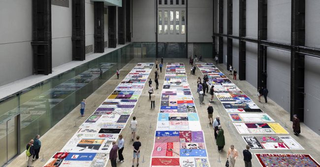 Batanija përkujtimore për AIDS shfaqet për herë të parë në Tate Modern