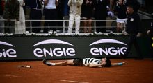 Roland Garros: Alcaraz mposht Sinner në një finale historike