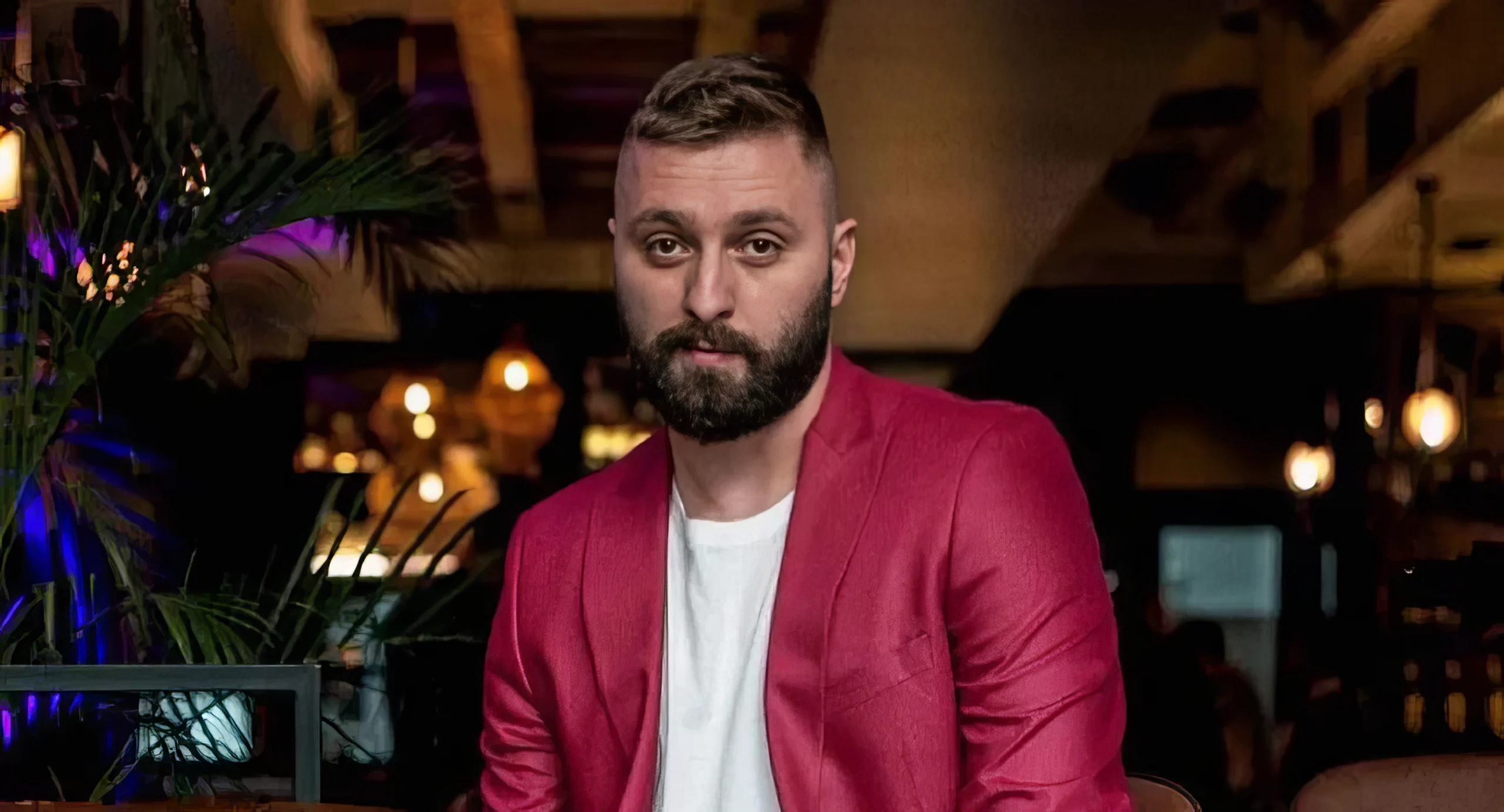 Majk bëhet bashkë për të tretën herë me emrin e njohur