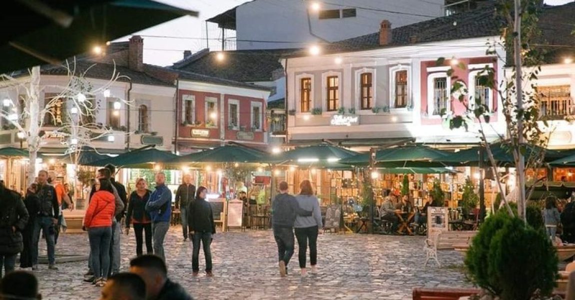 Mbiturizmi: Kriza e heshtur e parajsave turistike
