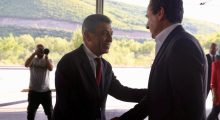 Mexhiti e pret në kufi Kurtin: E mirëprita si vëlla