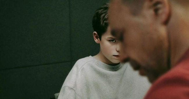 ‘Adolescence’ në shkolla franceze: film kundër dhunës dhe ndikimit të rrjeteve sociale