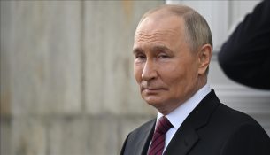 Putin thotë në telefonatën me Papa Leonin XIV se Kievi kërkon përshkallëzimin e konfliktit