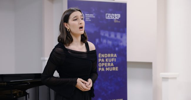 Zërat e rinj të operës shkëlqejnë në koncertin “New Generation”